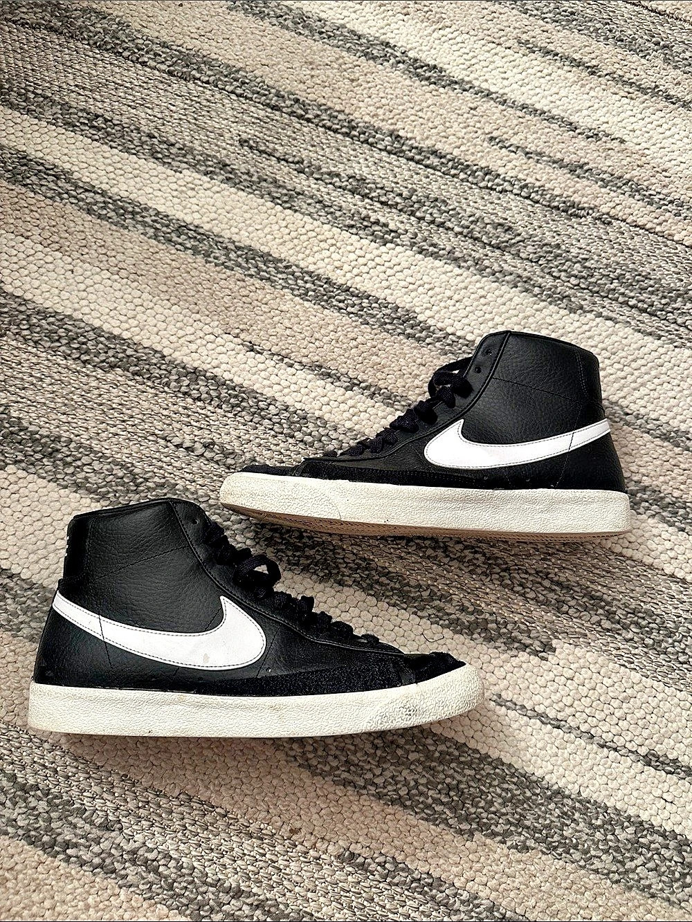 Nike Blazer Mid '77 High-Top Sneakers Black & White US 12